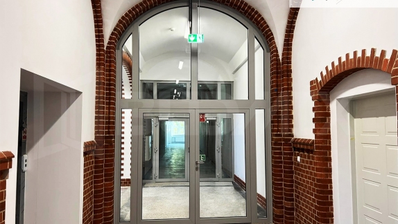 stolarka_aluminiowa_okienno-drzwiowa_gliwice_szkola_muzyczna_8